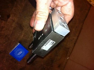 PHD SA03-3X1-J1 PNEUMATISCHER ANTRIEB STROMRUDER SCHRAUBSTOCK 1" HUB - Bild 1 von 2