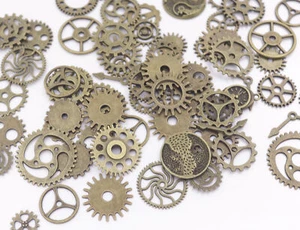 Rueda de reloj de latón de simulación de 100 g engranajes antiguos 10 mm-30 mm 70-90 piezas - Imagen 1 de 3