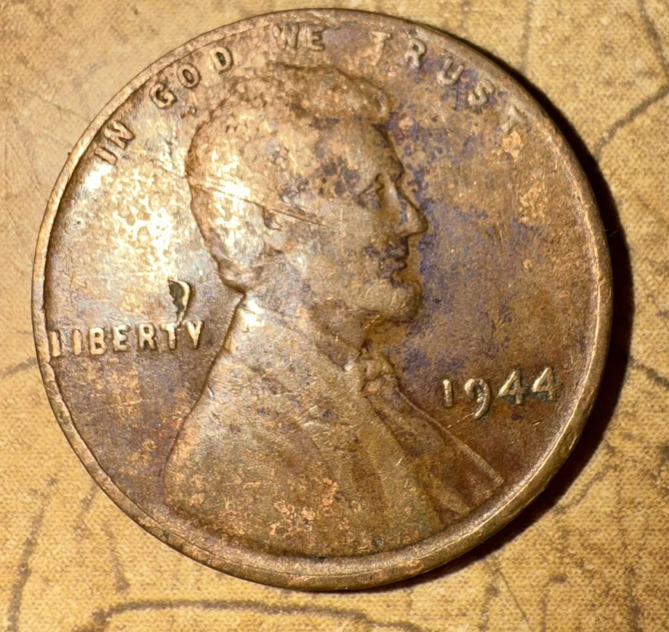 1944 wheat penny no mint mark error - Image 1 of 3