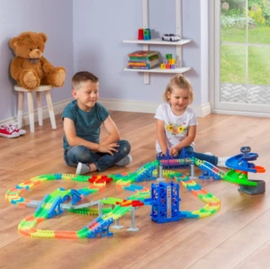 Glow Tracks Ultimate Super Race Track Set Kids Fun Racing Toy - Glow In The Dark - Picture 1 of 7