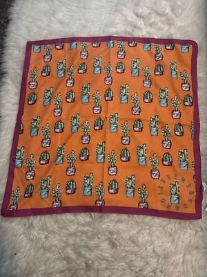 NUEVO CON ETIQUETAS BCBG Generation Bufanda Cuadrada Tema Cactus Naranja Rosa  Foto 1 de 4