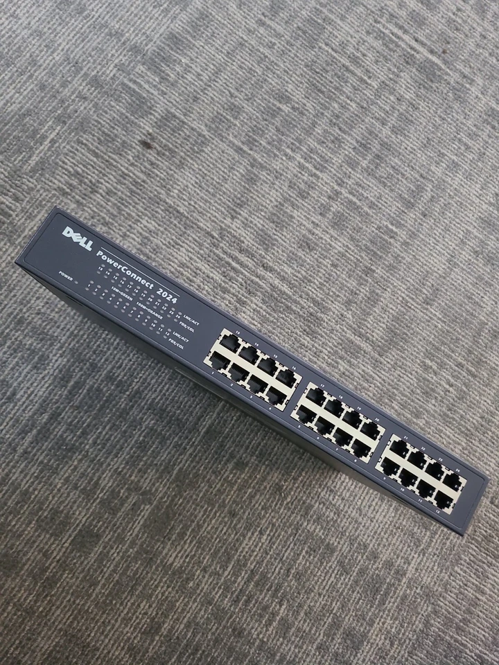 Dell PowerConnect 2024 24-Port 10/100 Fast Ethernet Network/Workgroup Switch - Image 1 of 1
