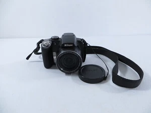 Nikon Coolpix P80 10.1 MP 18X Zoom Digital Camera CRACKED SCREEN FOR PARTS - Picture 1 of 18