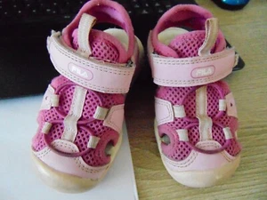 TOLLE SANDALEN --- FILA --- GRÖSSE 22 --- ROSA / PINK - Bild 1 von 5