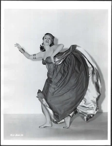 HOLLYWOOD RITA HAYWORTH ACTRESS STUNNING 1952 VINTAGE ORIGINAL PHOTO BY LIPPMAN - Picture 1 of 2