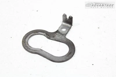 2014-2016 MERCEDES BENZ CLA250 2.0L ENGINE CYLINDER HEAD VALVE COVER BRACKET OEM - Image 1 of 4