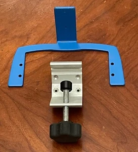 GE V100 Vital Signs Monitor Pole Clamp Mount & Bracket. - Picture 1 of 3