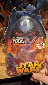 Star Wars 2005 Holographic Yoda TRU Exclusive Revenge of the Sith ROTS - Picture 1 of 1