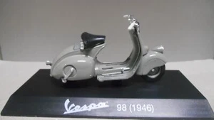 VESPA 1946 98 GREY MOTO/BIKE 1:18 SALVAT MAISTO - Imagen 1 de 3