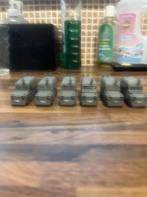 1/76 Tangi RUC land rovers - Image 1 of 4