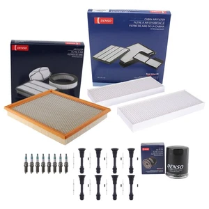 Denso Tune Up Kit 8 Spark Plugs and Boots Kit for Pathfinder 5.6 V8 VK56DE 09-12 - Picture 1 of 2