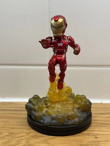 Q-Fig - Marvel: Civil War - Captain America - Iron Man Vinyl Figur - Bild 1 von 3