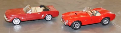 Burago 1:24 Shelby Cobra 427 y Mustang 1964 1/2 rojo fundido a presión - Leer Foto 1 de 4