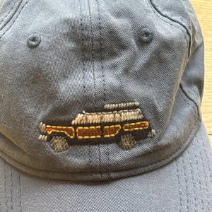 Gorra Harding Lane Family Station Wagon bordada a punta de aguja azul ajustable - Imagen 1 de 5