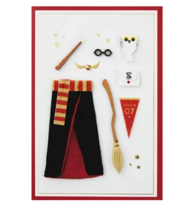 Hallmark Birthday Card ~ Signature Harry Potter's Favorite Things - Picture 1 of 4