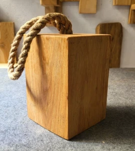 Solid Oak Rustic Oiled Wooden Door Stop | Rope Handle | 14cm x 14.5cm x 21cm | - Photo 1/5