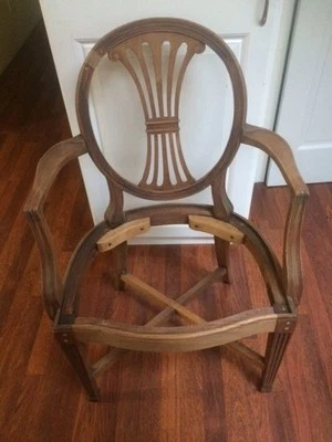   Sillas vintage de caoba maciza construidas a mano únicas en su clase   Foto 1 de 4