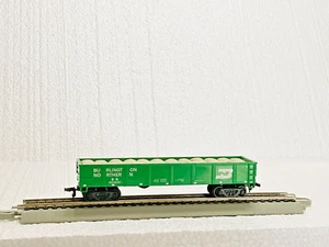 BACHMANN 41' Burlington Northern BN 553557 HO Scale Gondola with Load. - Picture 1 of 9