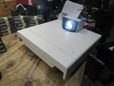 EPSON H923A LCD PROJECTOR ONLY 369 HOURS ULTRA SHORT THROWN TESTED - Image 1 of 4