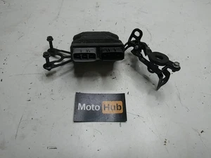 17-25 SUZUKI GSXR1000 OEM RECTIFIER VOLTAGE REGULATOR W/ BRACKET - Picture 1 of 6