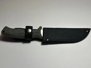 CAMILLUS TITANIUM KNIFE with sheath hunting survival - Picture 1 of 5