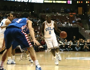 UCLA Bruins Darren Collison Signed 11x14 Photo COA - Picture 1 of 1