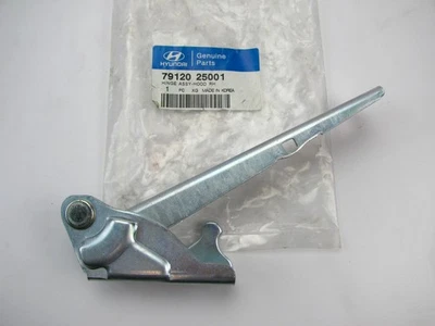 Genuine OEM For 2001-2005 Hyundai Accent RIGHT Hood Hinge 7912025001 Passengers - Image 1 of 4