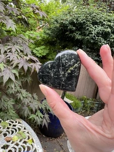 Jade Nephrite Himalayan Heart 43g - Picture 1 of 6