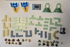 Huge Lot Of Angry Birds Star Wars Board Game 67 Pieces - Picture 1 of 7