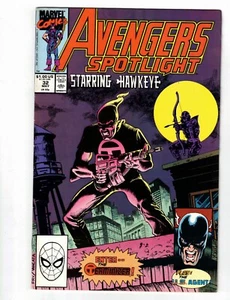 Avengers Spotlight #32 (May 1990, Marvel Comics) - free shipping - Picture 1 of 2