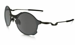 NEW Oakley - Tailend - Sunglasses, Titanium w/ Black Iridium, OO4088-01