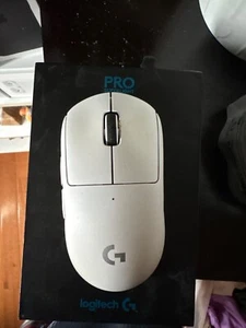 Logitech PRO X SUPERLIGHT Wireless Gaming Mouse - White - Photo 1/3