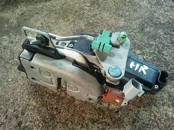  Ford Freestyle D219 3.0 V6 Türschloss hinten rechts Schloss - Изображение 1 из 1