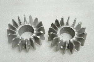 TRIUMPH TWIN EXHAUST CLAMPS CUSTOM FINNED 1.5" /VB53/ - Picture 1 of 5