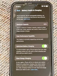 Apple iPhone Xs gold unlocked 64gb 85% battery - Picture 1 of 11