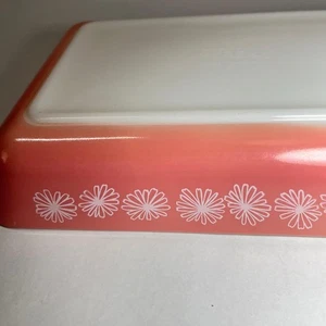 Vecchio piatto casseruola margherita rosa Pyrex con coperchio 30 cm vintage USA - Foto 1 di 15