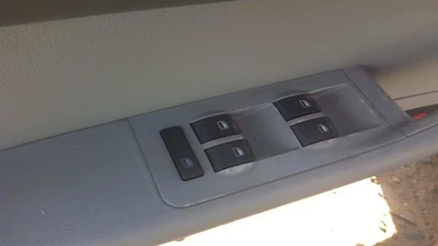 Interruptor de puerta delantera del conductor ventana del conductor compatible con 01-05 AUDI ALLROAD 29857825 Foto 1 de 4