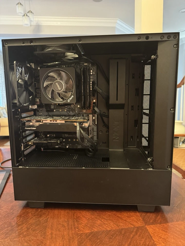 PC para juegos usada, AMD Rx 6600, Ryzen 7 3700x, 16 GB de RAM, ASRock B450 Pro 4 Foto 1 de 4