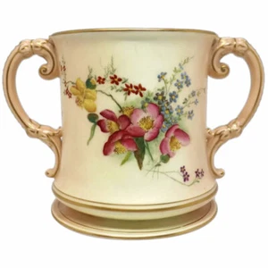 1905 Antique English Royal Worcester Porcelain Blush Ivory 2 Handle Loving Cup - Picture 1 of 9