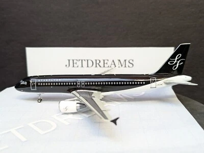 1/200 STARFLYER / STAR FLYER AIRBUS A320-200 2006'S COLORS JA01MC JC WINGS - Image 1 of 4