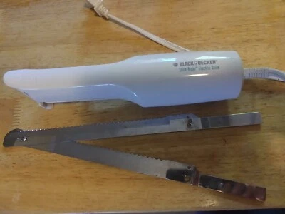 Black & Decker 9 «белый проводной электрический нож отличном рабочем состоянии - Изображение 1 из 4