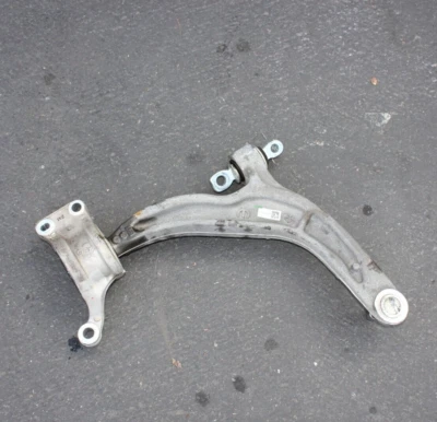 Brazo de control inferior delantero Mopar 05274643AA OEM CHRYSLER PACIFICA 2017-24 Foto 1 de 4