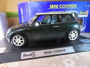 524Y Revell Metal 8450 China Mini Cooper 1997 Green 1:12 +Box - Picture 1 of 23