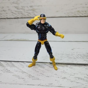 Hasbro Marvel Universe X-Men Greatest Battles Cyclops 2009 3.75" Poseable Figure - Picture 1 of 9