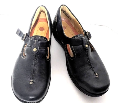 Women's Clarks Classic Unstructured Maryjane Black Shoes Size 8.5 Retro-vibe - Image 1 of 4