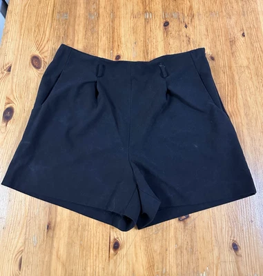 Vince Camuto Women Pleated High-Waist Zip Pockets Shorts Black size 8 Preppy - Image 1 of 4