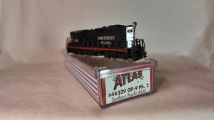 Atlas - 48329 - Locomotive, Diesel, EMD GP9 - Southern Pacific - 240 - Picture 1 of 1