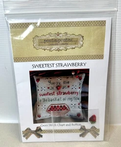 Puntinipuntini punto de cruz gráfico FRESA MÁS DULCE alfiletero con botón - Imagen 1 de 2