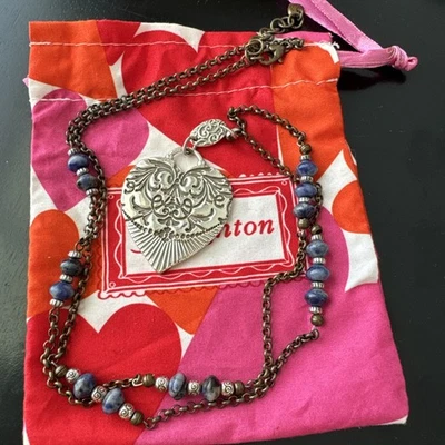 Collar Brighton Mano del Destino Protección Plata Corazón Grande Cuentas Sodalita Foto 1 de 4