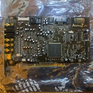 Sound Blaster Audigy 2 ZS Gold Connectors PCI Interface - Picture 1 of 3